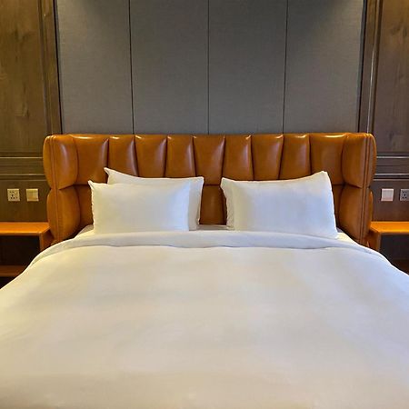 Check Inn Phnom Penh Bkk1 Экстерьер фото
