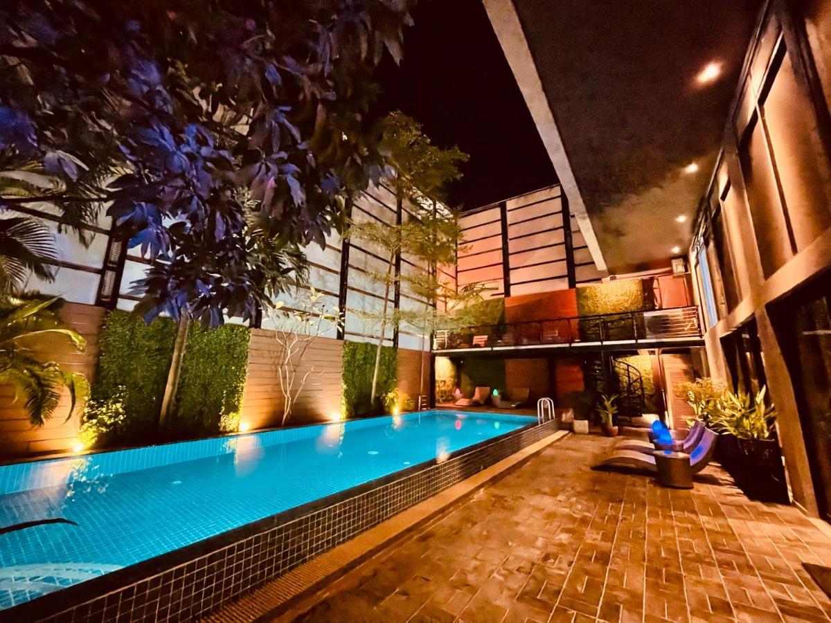 Check Inn Phnom Penh Bkk1 Экстерьер фото