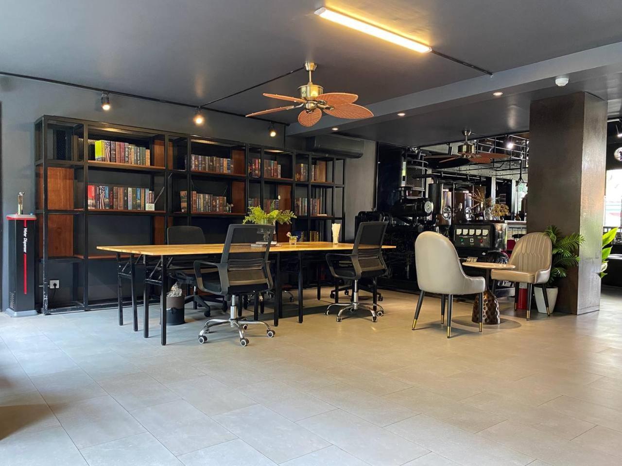 Check Inn Phnom Penh Bkk1 Экстерьер фото
