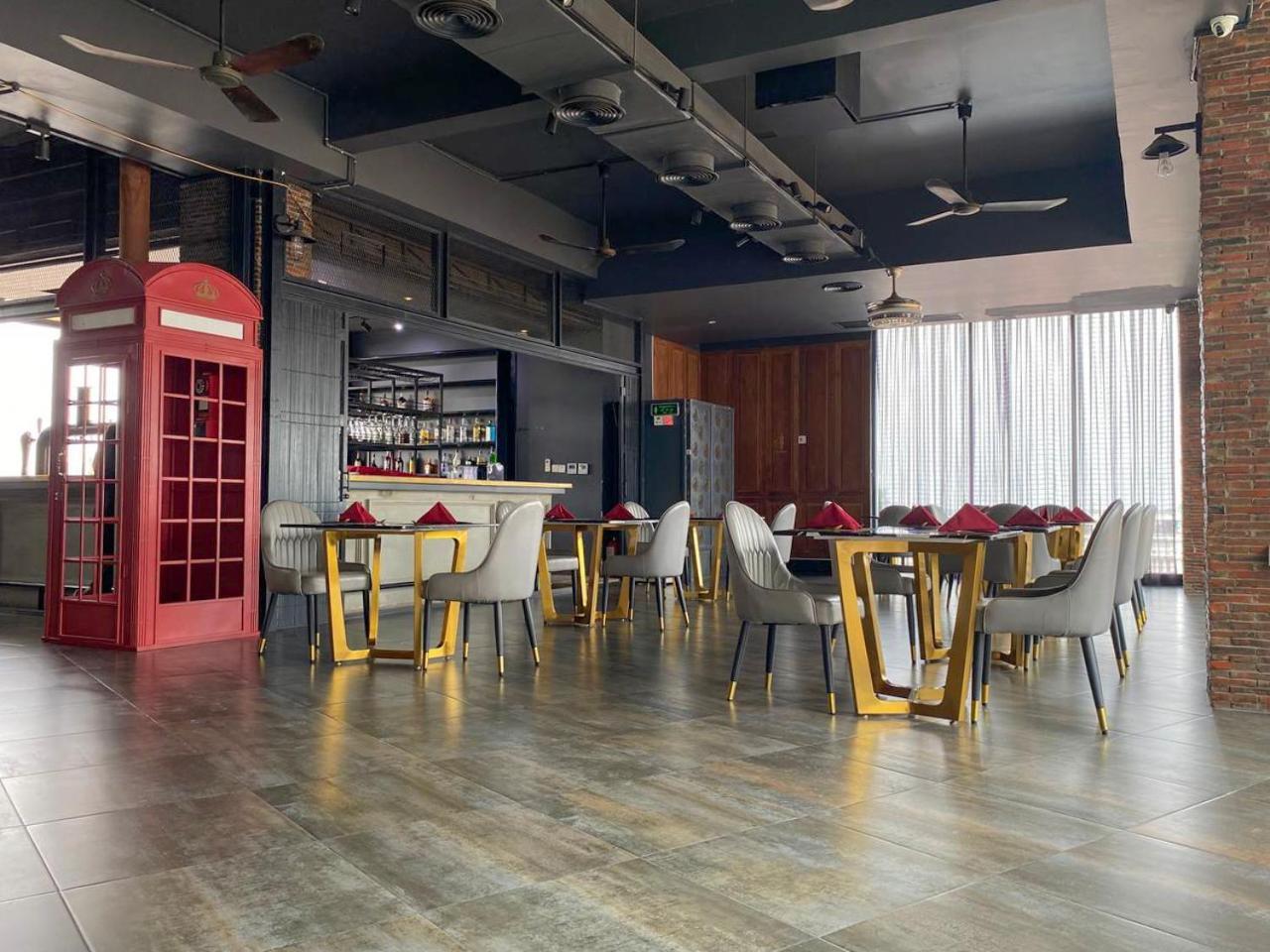 Check Inn Phnom Penh Bkk1 Экстерьер фото