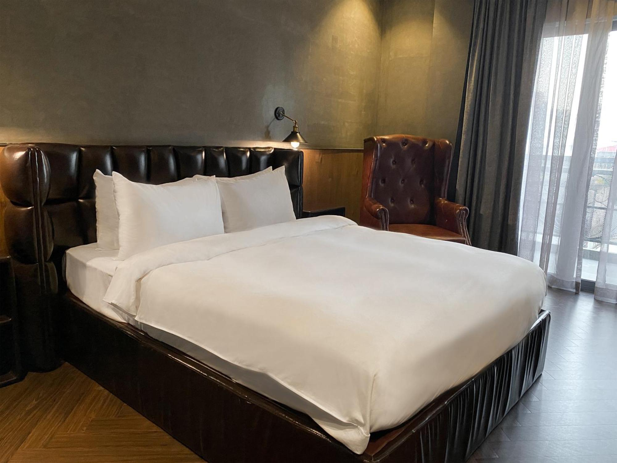 Check Inn Phnom Penh Bkk1 Экстерьер фото